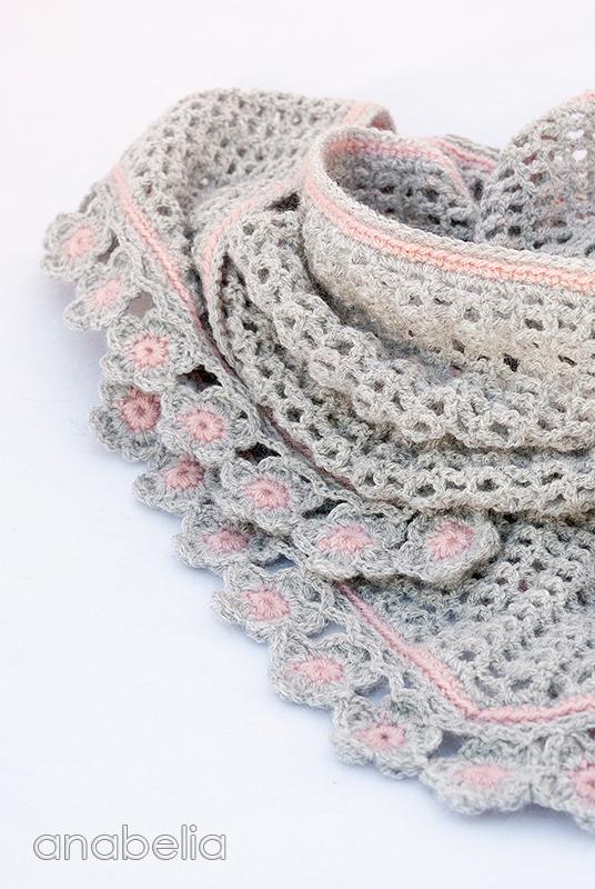 Helena crochet scarf pattern by Anabelia
