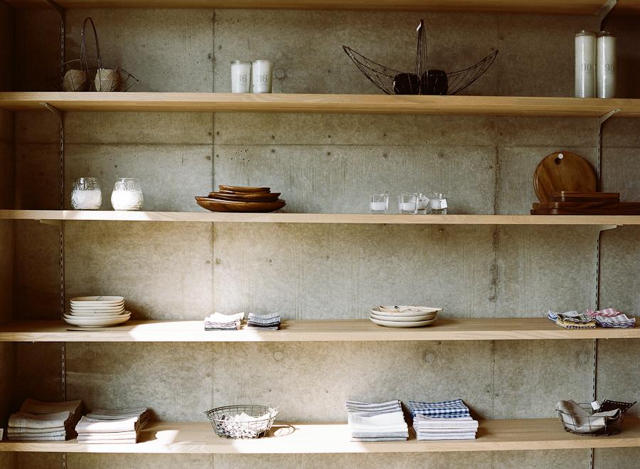 Kinfolk_Just-the-Flax-Fog-Linen_v8-06-04-13_15