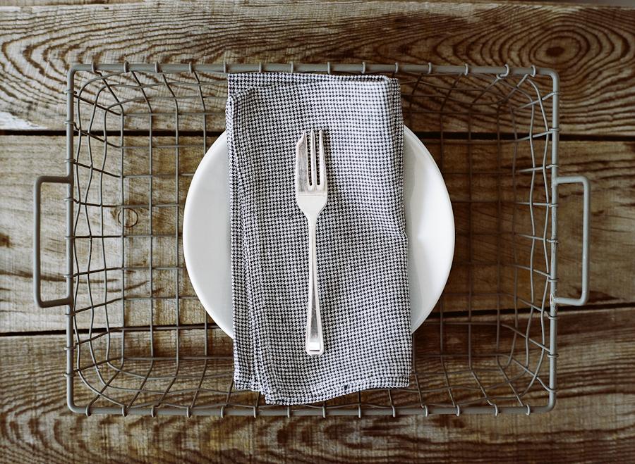 Kinfolk_Just-the-Flax-Fog-Linen_v8-06-04-13_22