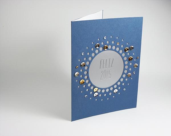 Tarjeta felicitación año nuevo con troquel y sequins
