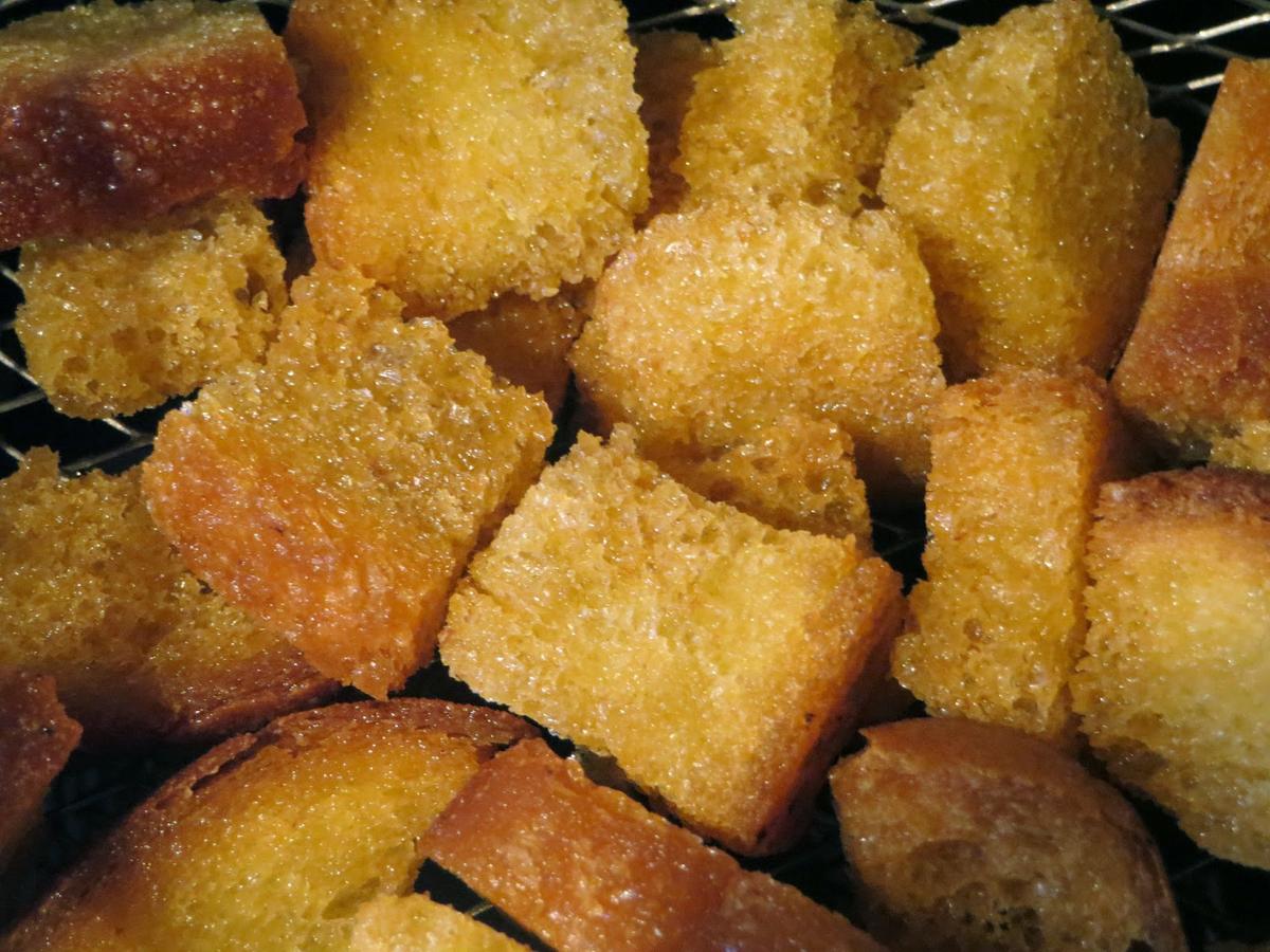 Pan duro - picatostes