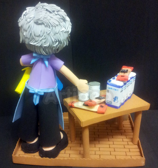 Fofucha mujer Cáritas