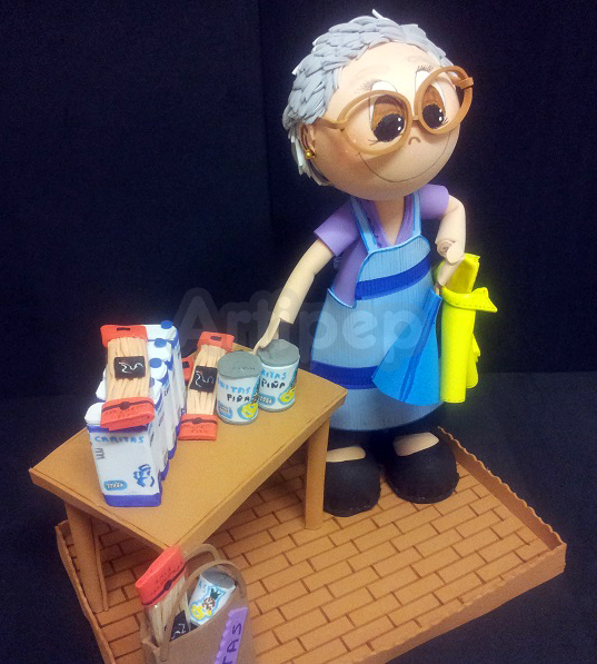 Fofucha mujer Cáritas