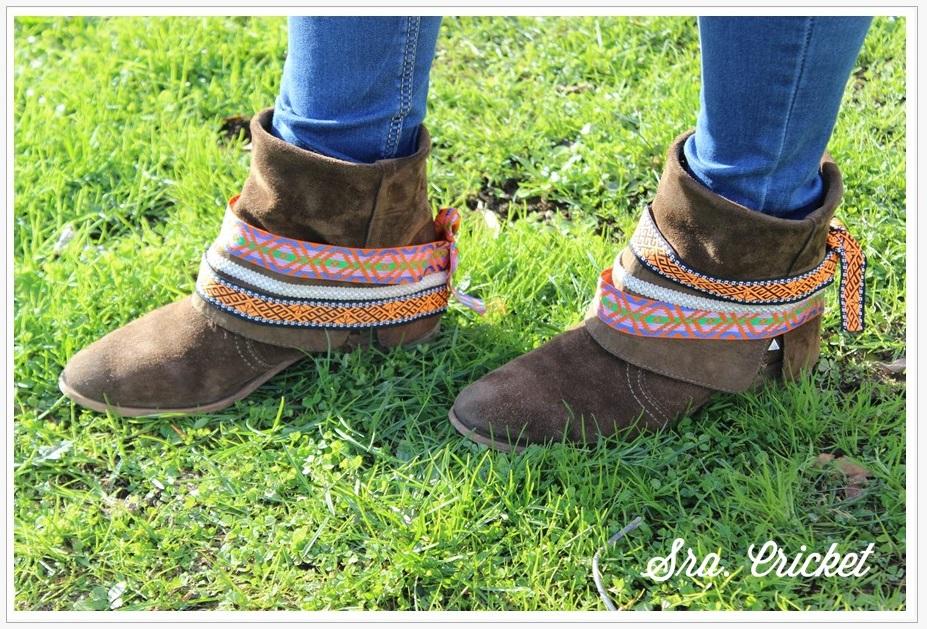 botas-con-adornos-etnicos