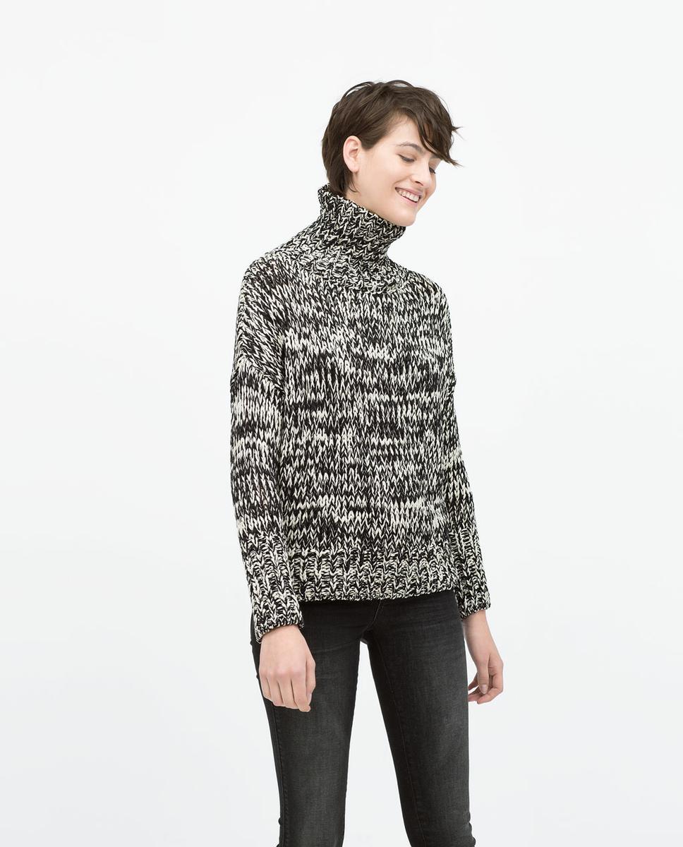 Jersey de punto y cuello alto de ZARA