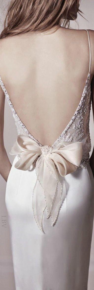 colores-de-boda-vestido-novia-lazo-espalda-3