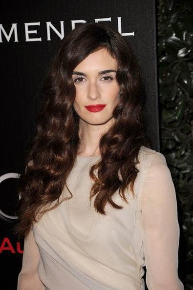 Paz Vega melena larga ondulada morena