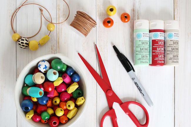 collar niños materiales