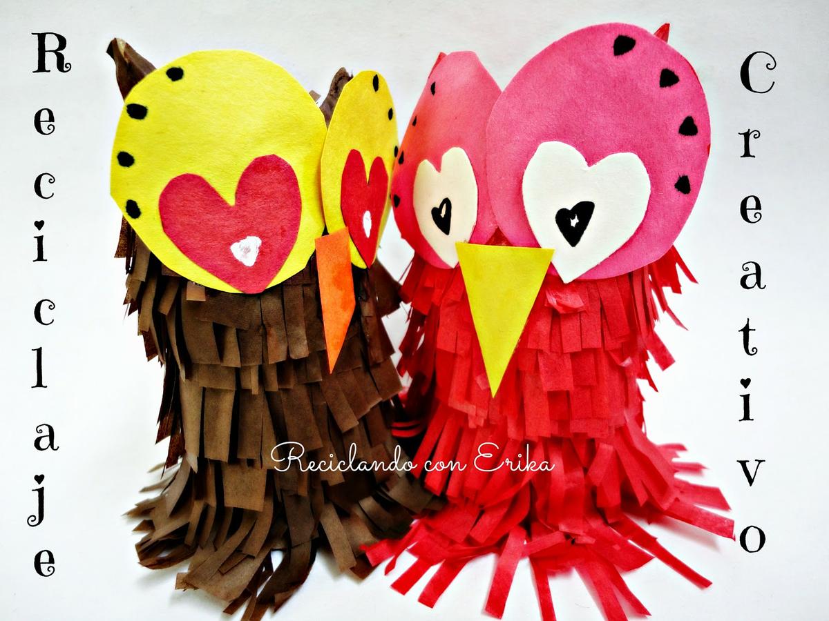 buhos realizados con tubos de cartón y papel cortado en tiras