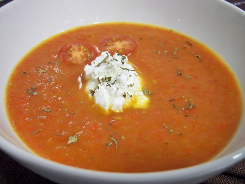 Sopa picante de tomate y pimiento