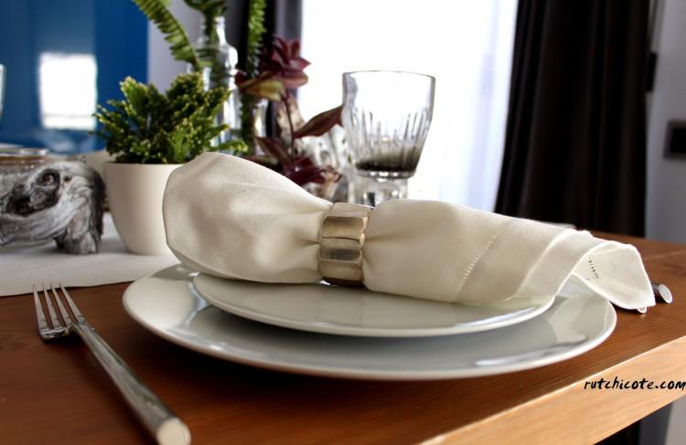 Diariodecolove-mesa-para-dos-detalle del centro6