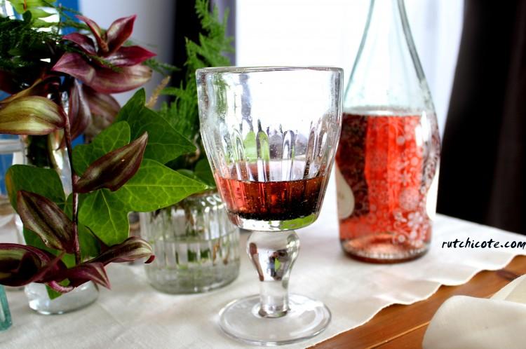 Diariodecolove-mesa-para-dos-vino