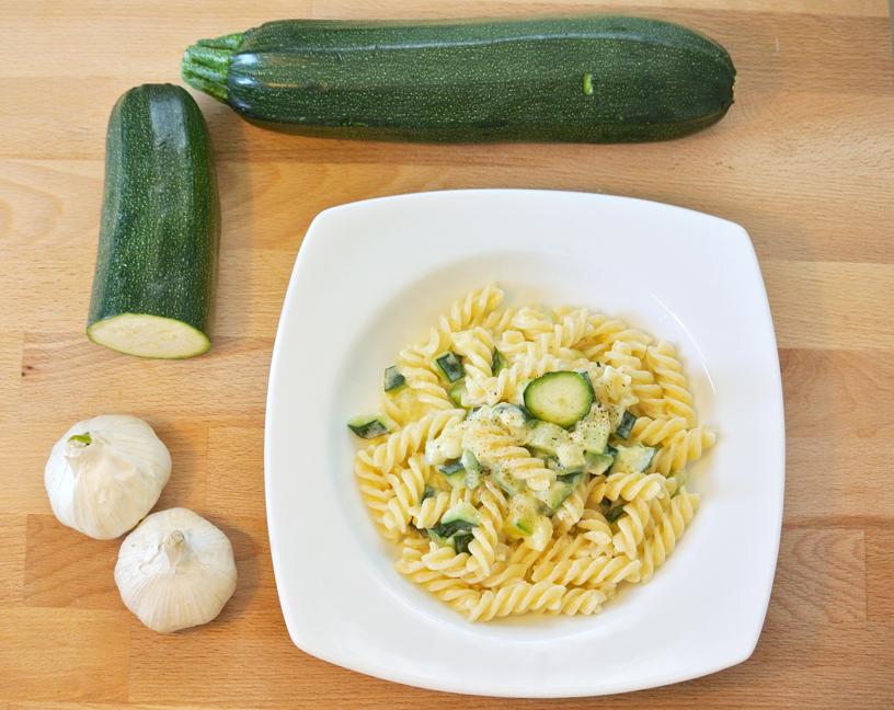 Pasta con Calabacín y Nata (crema de leche) 