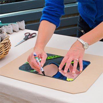 marco_de_espejo_con_cartones_de_huevos_3