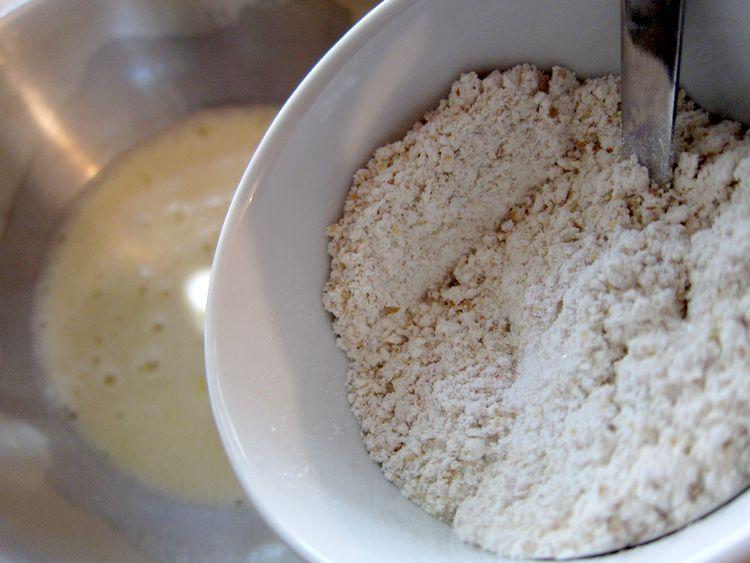 magdalenas-integrales-de-arandanos-y-chocolate-