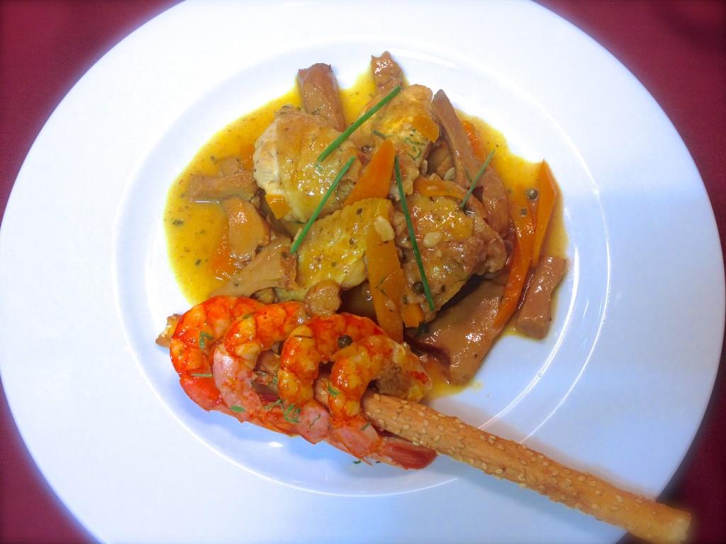 Pollo con Rebozuelos y Gambas al curri