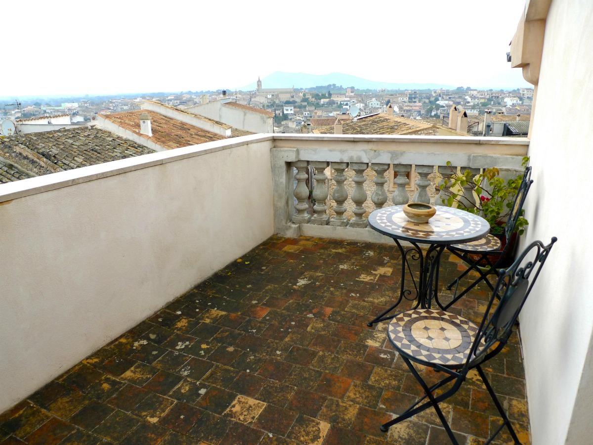 Hotel La Vila livelovepolly by paula casielles