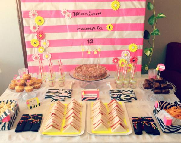 Mesa flúor Hello Eventos