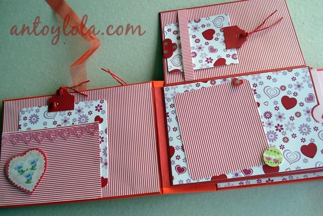 ábum scrap con corazones