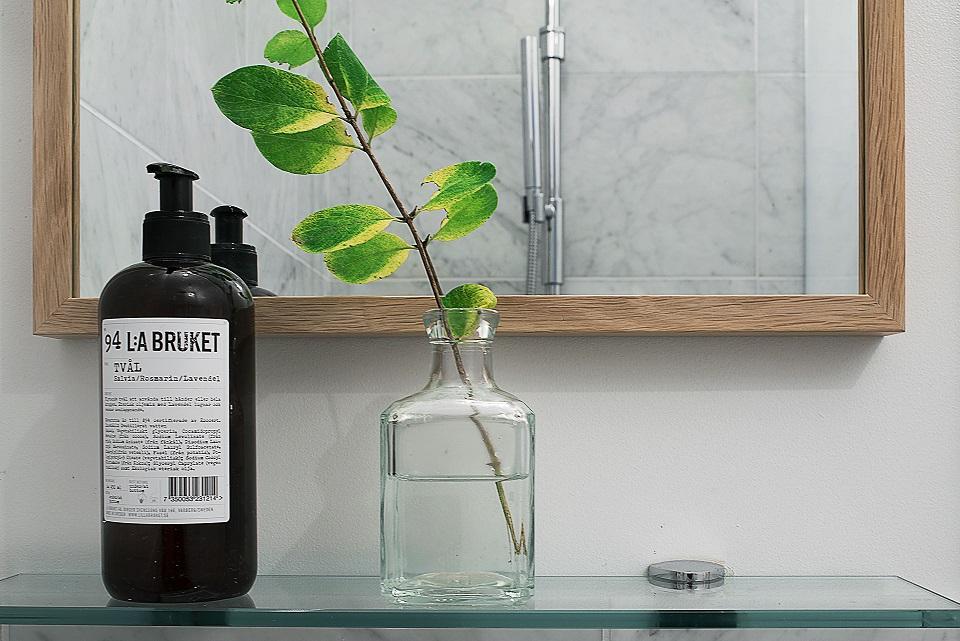 SFDA95273930195451CBBB9302202CDFA3A_2200x