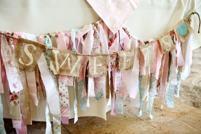 guirnaldas de tiras de tela