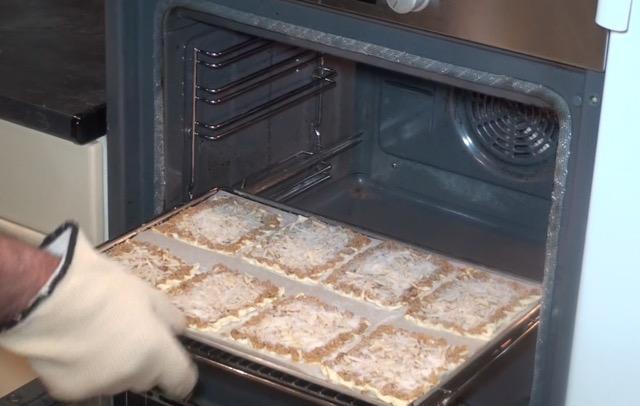 Cocas de Chicharrones Individuales29