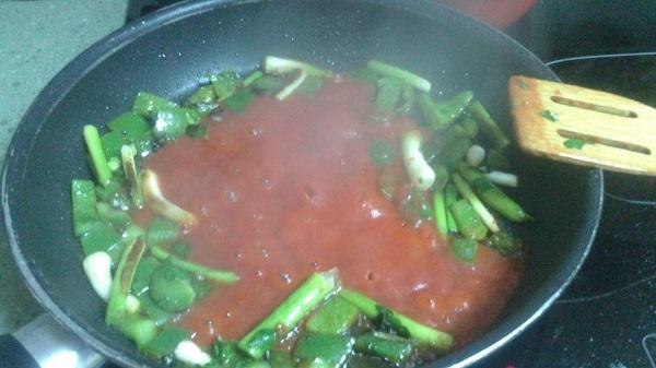 sofrito con tomate