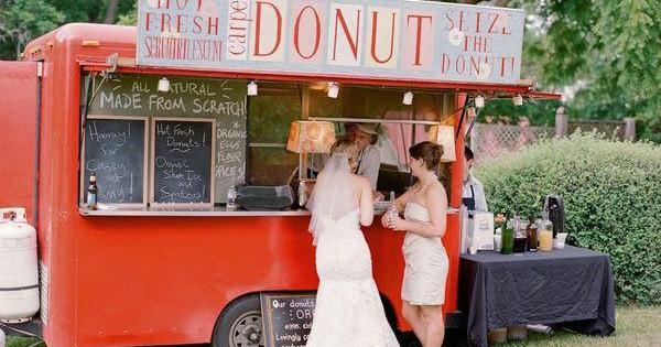 ¡Pon un 'food truck' en tu boda! | Bodas