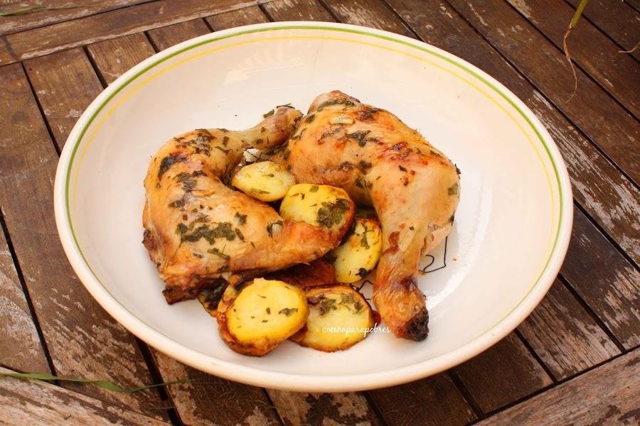 Cuarto Trasero De Pollo Al Horno Con Ajo Y Perejil | Cocina