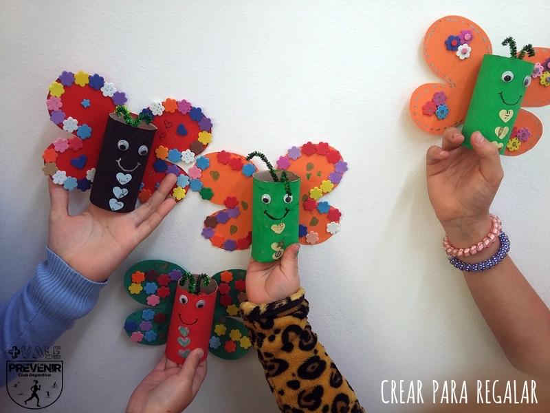 Mariposas reciclando rollos de cartón | Manualidades