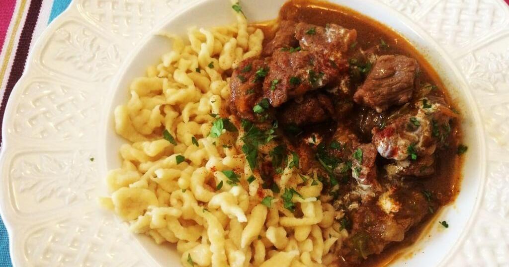 Receta De Goulash Húngaro Tradicional Con Spätzle Casero Cocina