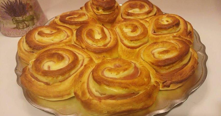 Brioche salée ou pizza revisitée (recette Ana Sevilla forum Thermomix espagnol)