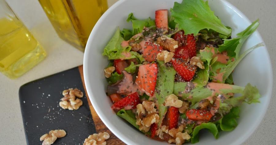 Ensalada De Brotes Tiernos Con Vinagreta De Fresas | Cocina