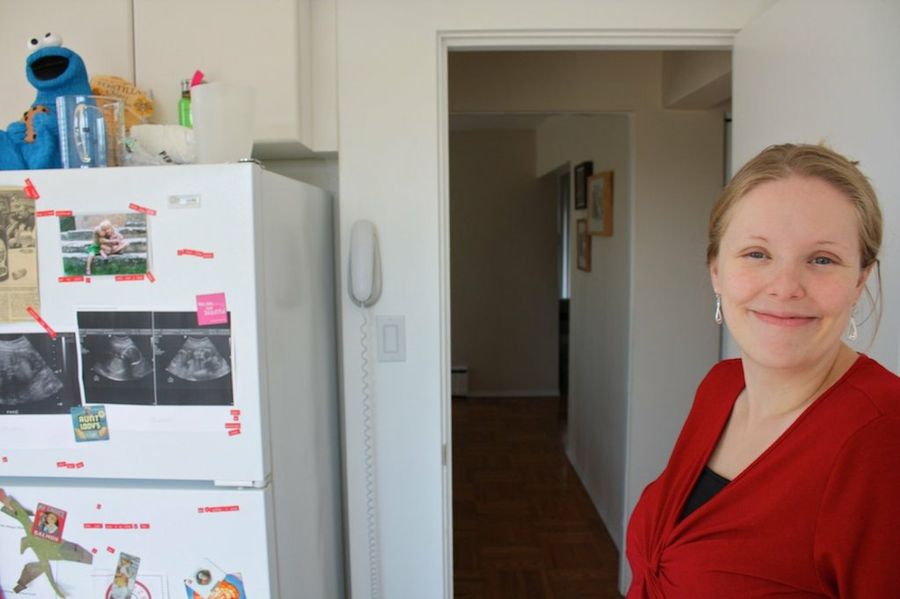  Embarazada en la cocina