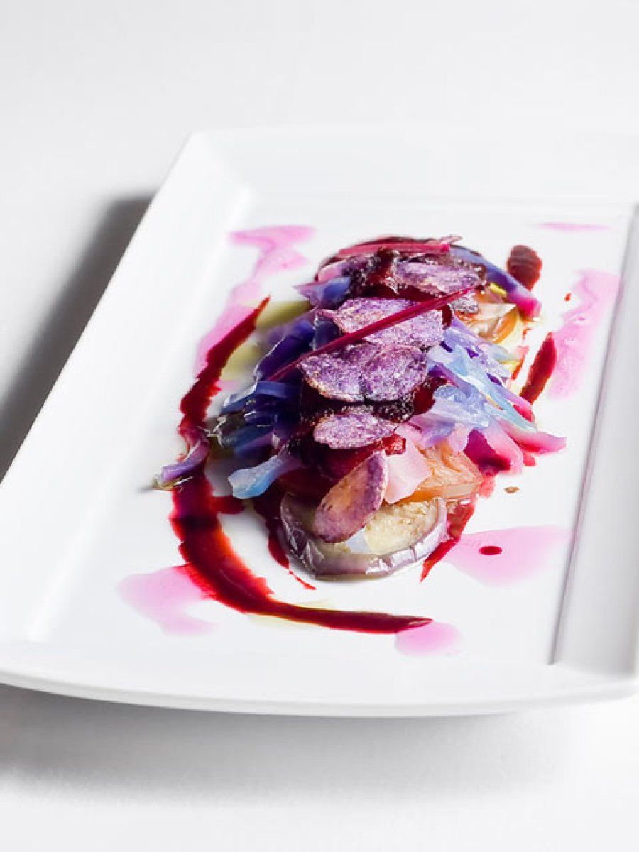 plato cocinado morado