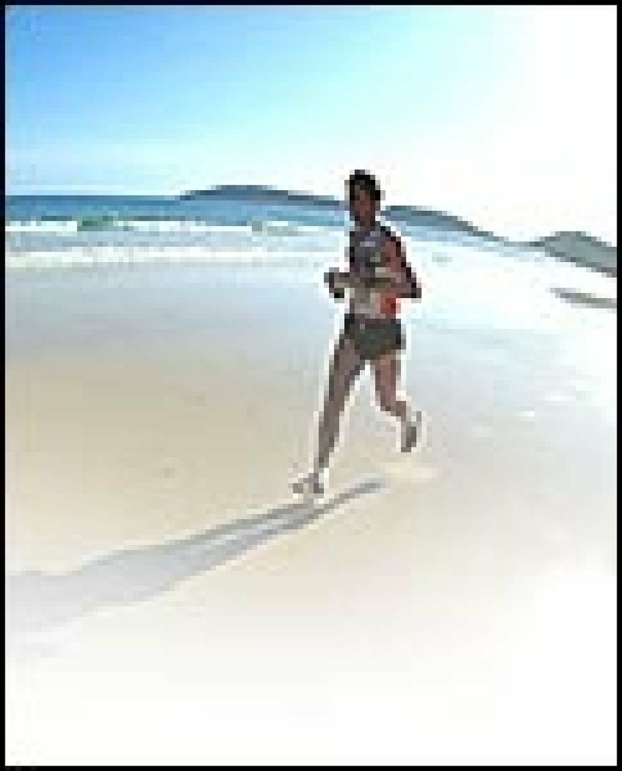 corriendo por la playa