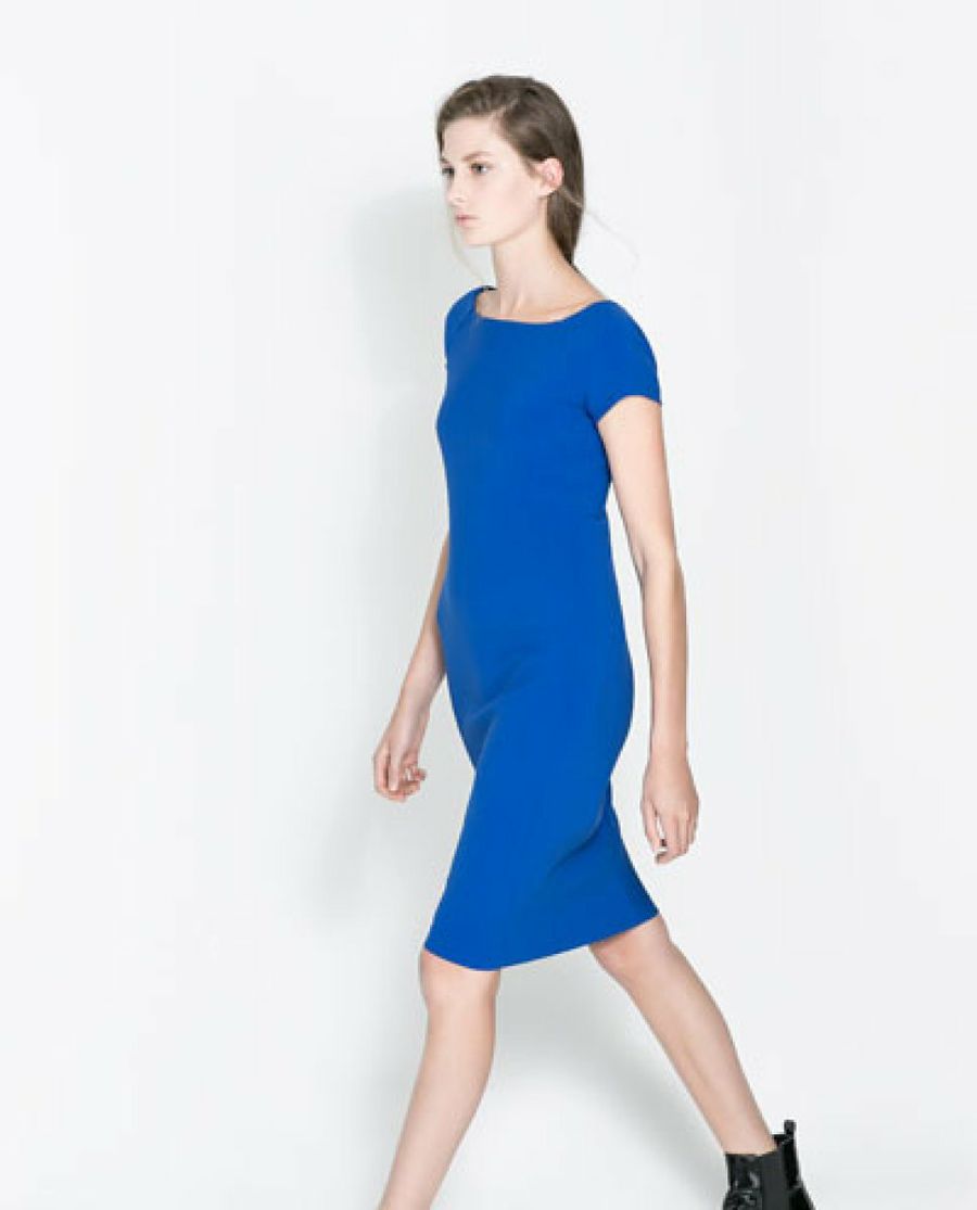 Zara blue. Платье футляр Zara синее. Платье Zara синее.