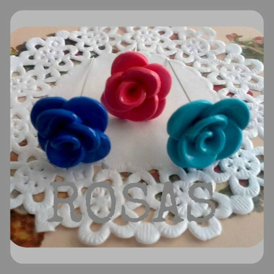  pijaditas de mayyica --- broches y más broches :)