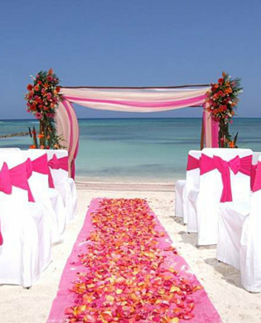 Ideas románticas para decorar una boda | Bodas, image size:900x1114