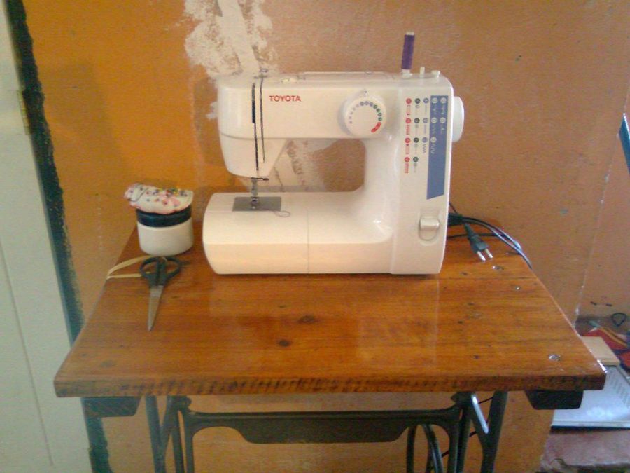 Máquina de coser restaurada por Ishtar_Paddy
