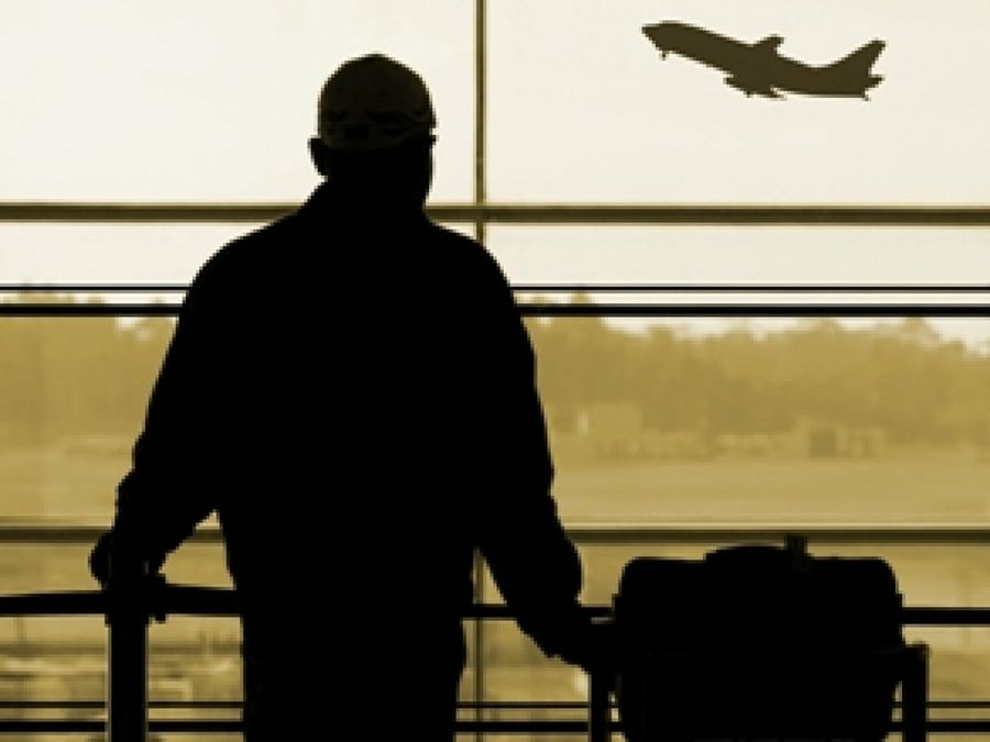 Persona en el aeropuerto