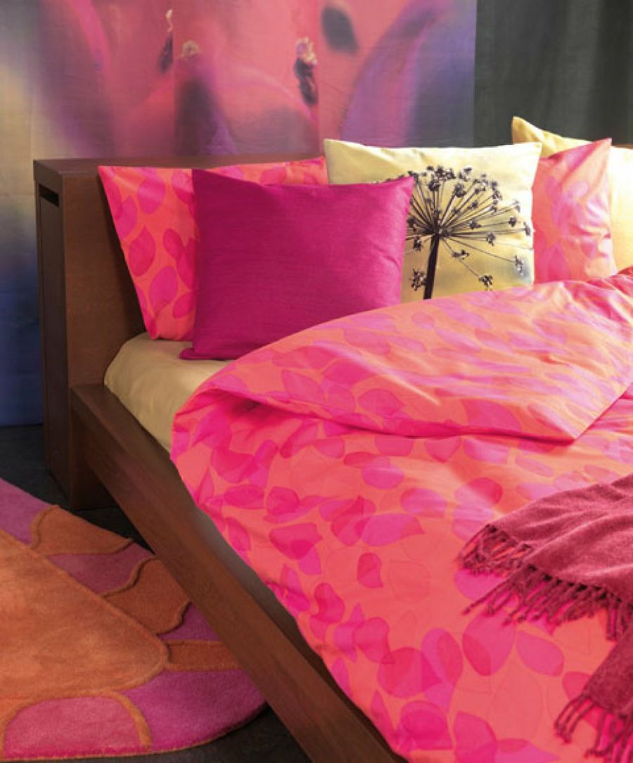 ropa de cama rosa