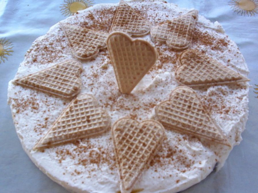 Tarta helada de leche merengada