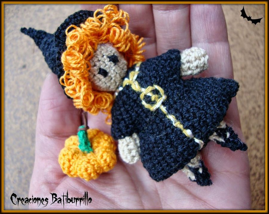  amigurumi bruja