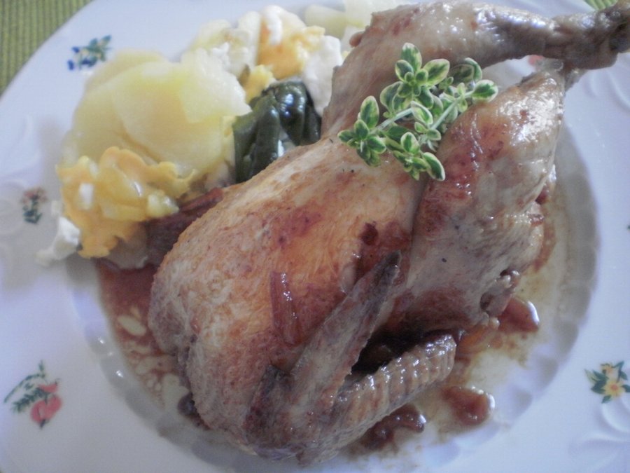  PERDIZ ESTOFADA A LA MIEL CON AROMA DE CANELA Y VINO DE MALAGA