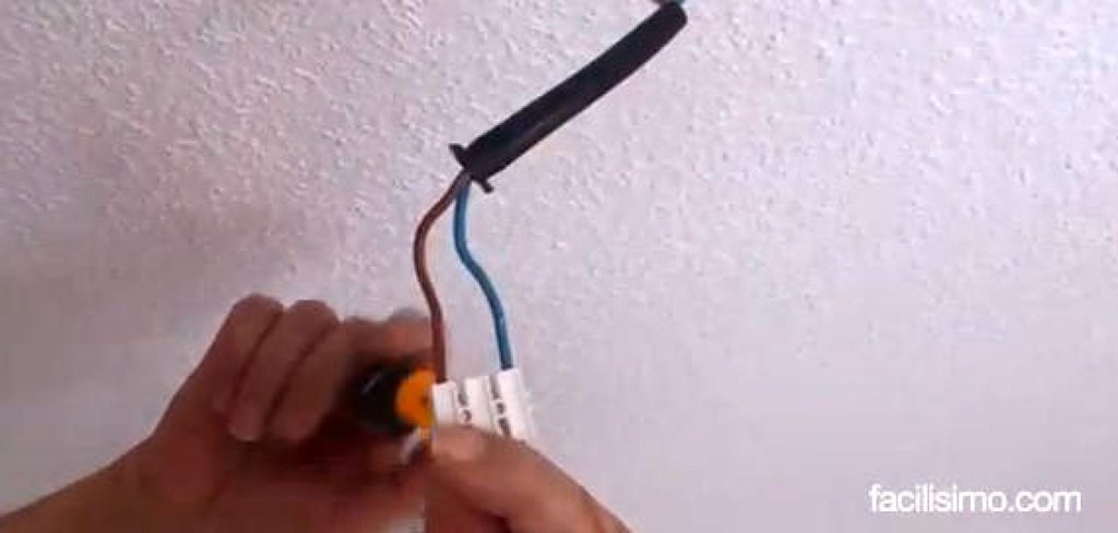 Como llevar el cable de la lámpara al techo? - habitissimo