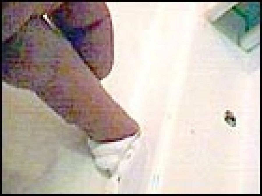 aplicación silicona manos