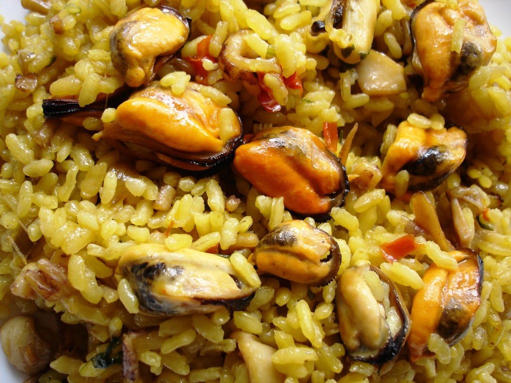 Arroz con mejillones y calamar | Cocina