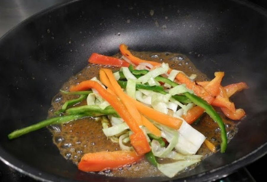 Último anchura período Cómo cocinar con wok | Cocina