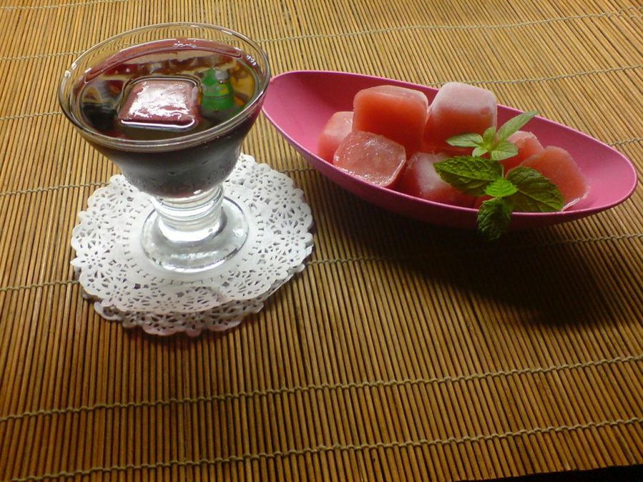  Sangría con cubitos de sandía